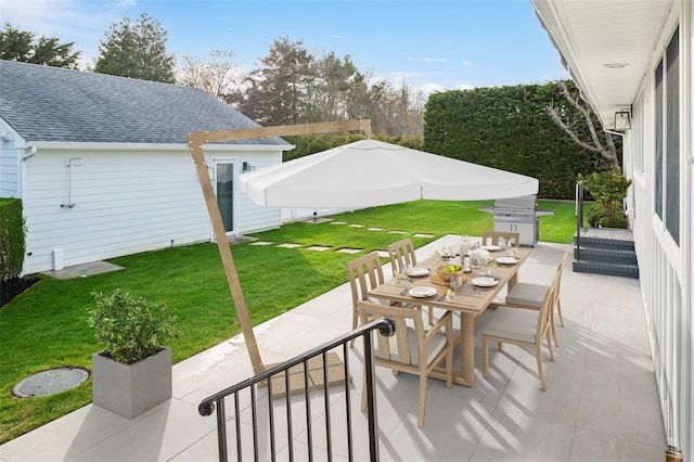 view of patio / terrace with outdoor dining area