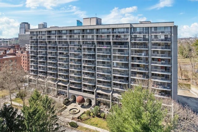 15 Stewart Pl Unit 12J, White Plains, NY 10603 - photo 1