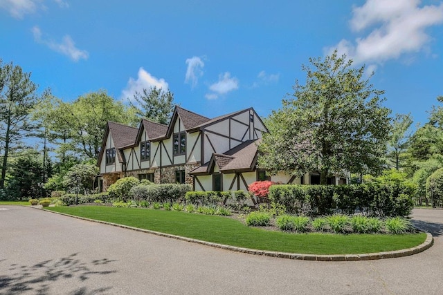19 Amber Ln, Oyster Bay Cove, NY 11771 - photo 1