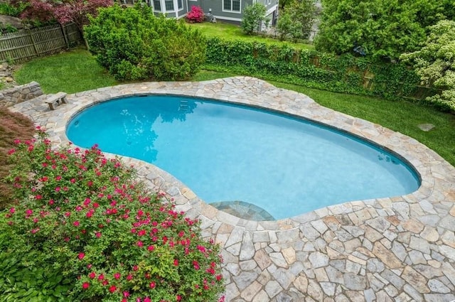 12 Glenn Pl, Hastings-On-Hudson, NY 10706 - view of pool