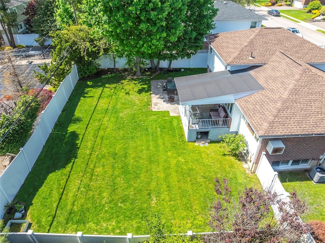 aerial view of property and surrounding area