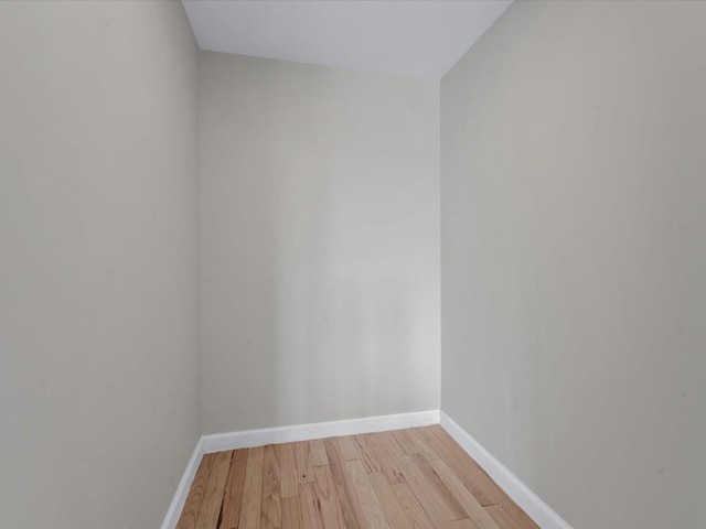 88-20 Parsons Blvd Unit 6D, Jamaica, NY 11432 - unfurnished room with light wood-type flooring and baseboards
