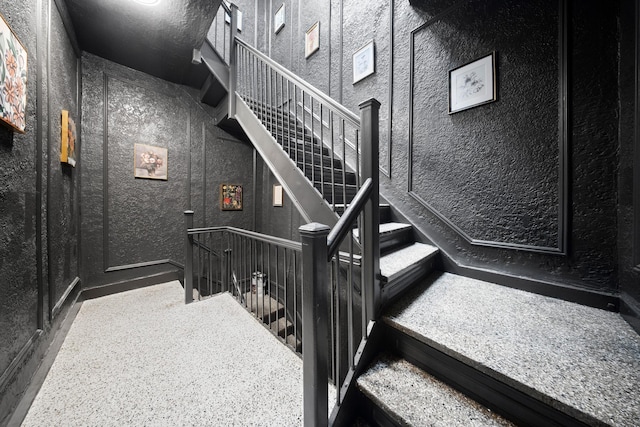 530 Sutter Ave, Brooklyn, NY 11207 - stairway with a decorative wall
