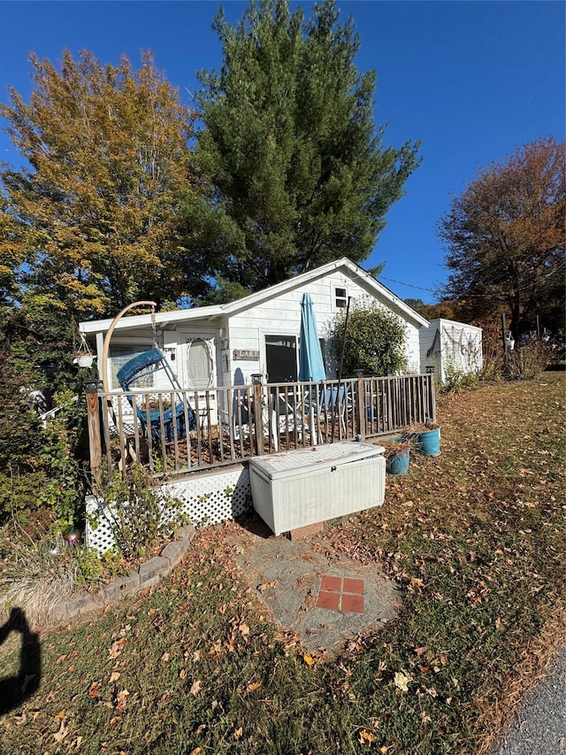 view of front of home featuring a deck