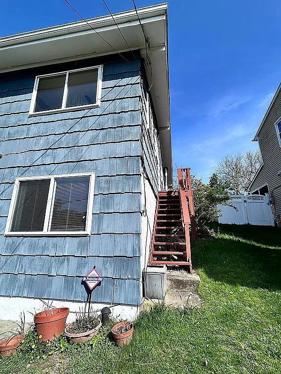 102 Maple St, Croton-On-Hudson, NY 10520 - view of property exterior