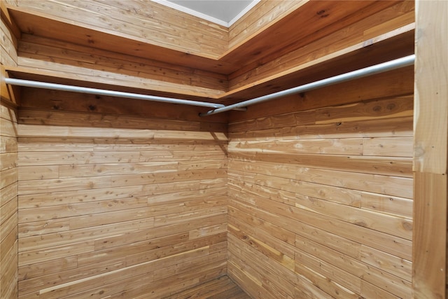 1015 Knollwood Ln, Mattituck, NY 11952 - view of walk in closet