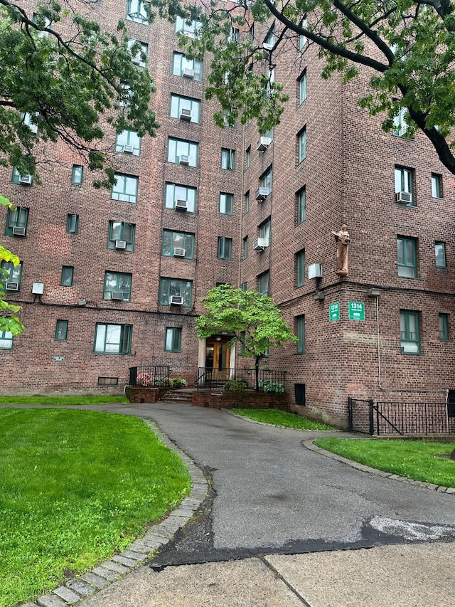 1314 Virginia Ave Unit 5A, Bronx, NY 10462 - view of building exterior