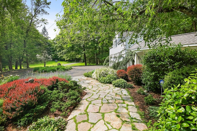 27 W Ln, Pound Ridge, NY 10576 - photo 3