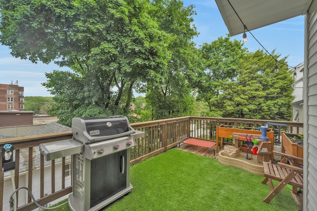 5749 Faraday Ave, Bronx, NY 10471 - view of grassy yard