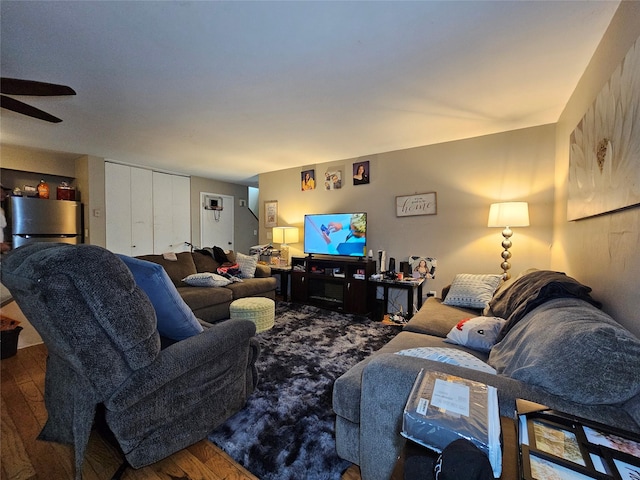 3 Allan Park Mews, Middletown, NY 10940 - living area featuring wood finished floors and a ceiling fan