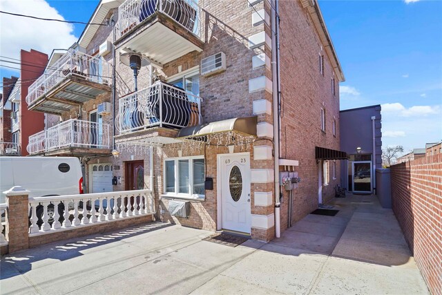 69-23 62nd Dr, Middle Village, NY 11379 - photo 38