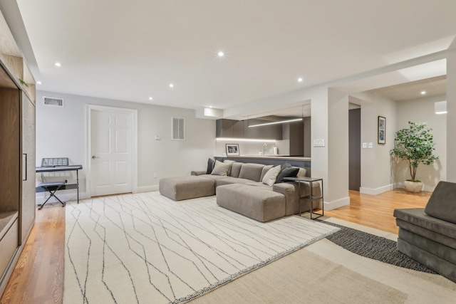 6 Murphy Ct, Blauvelt, NY 10913 - living area featuring light wood-type flooring, recessed lighting, and baseboards