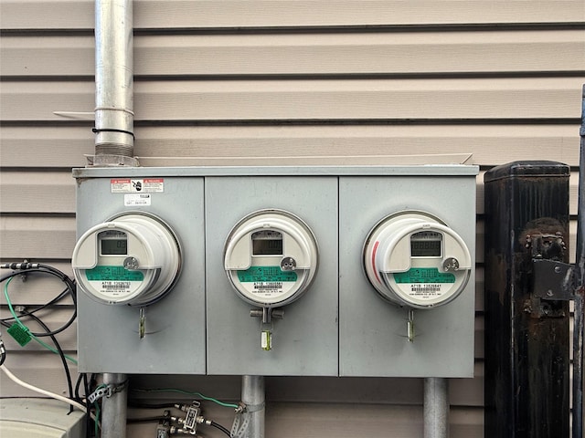69-11 58th Rd, Maspeth, NY 11378 - exterior view of electric meter