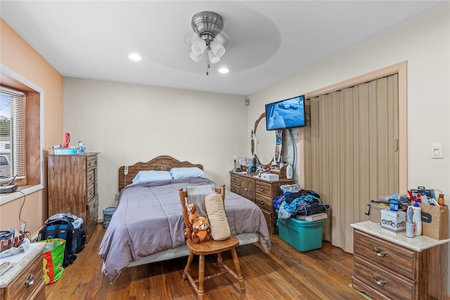 626 Union Ave, New Windsor, NY 12553 - bedroom with wood finished floors, a ceiling fan, and recessed lighting