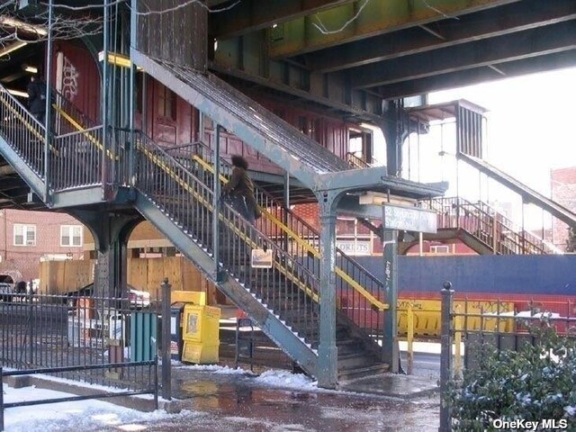 62-10 Woodside Ave Unit 311, Woodside, NY 11377 - photo 13