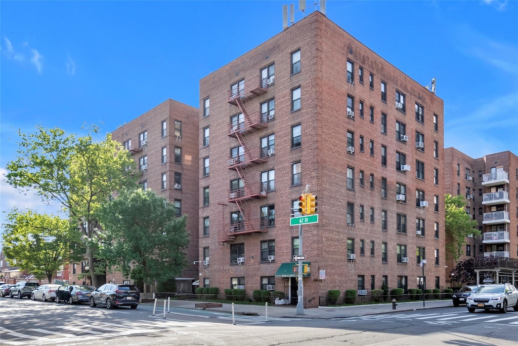 105-55 62nd Dr Unit E6, Forest Hills, NY 11375 - view of building exterior