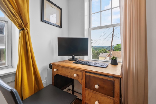 1219 Maple Ave, Peekskill, NY 10566 - view of office space