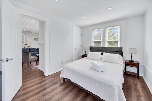 26 Alta Dr, Mount Vernon, NY 10552 - bedroom featuring dark wood finished floors, recessed lighting, and baseboards