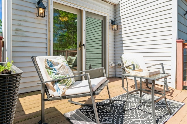 722 Shenandoah Ave, Peekskill, NY 10566 - view of wooden deck