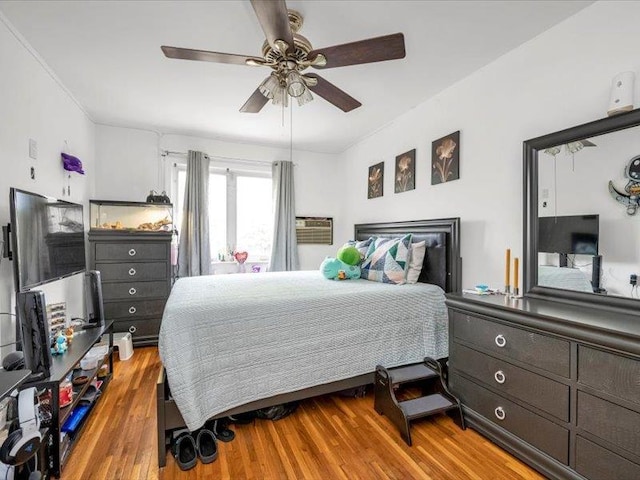 150-31 78th Ave, Flushing, NY 11367 - bedroom with wood finished floors and a ceiling fan