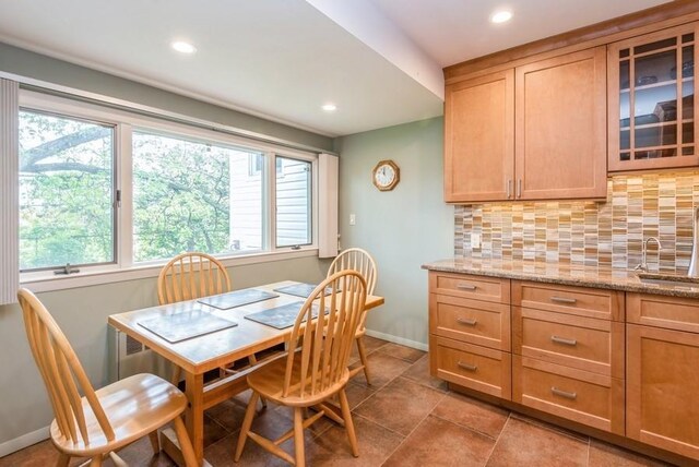 95 Nassau Ave, Plainview, NY 11803 - dining room featuring recessed lighting, baseboards, and light tile patterned flooring