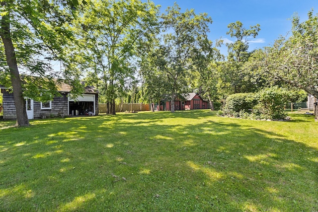 30 Railroad Ave, Center Moriches, NY 11934 - view of yard