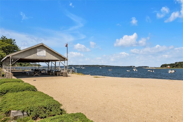 935 Harrison Dr, Centerport, NY 11721 - water view