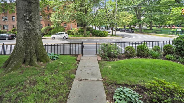 19 Barstow Rd Unit G, Great Neck, NY 11021 - view of yard
