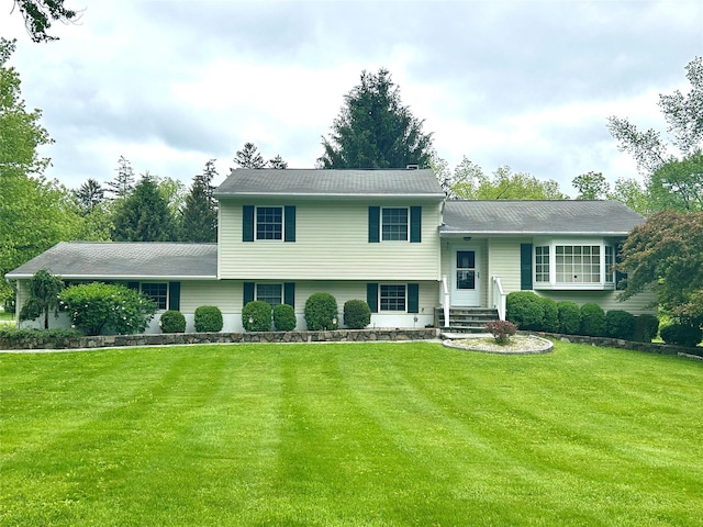 3 Sodano Rd, Hopewell Junction, NY 12533 - split level home with a front yard
