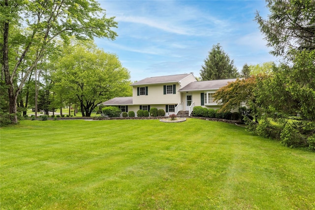 3 Sodano Rd, Hopewell Junction, NY 12533 - view of front facade with a front yard
