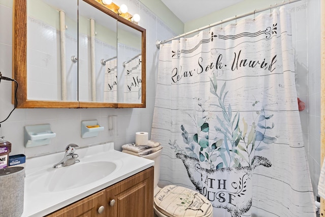 25-36 83rd St, East Elmhurst, NY 11370 - full bath featuring tile walls, vanity, decorative backsplash, toilet, and a shower with curtain