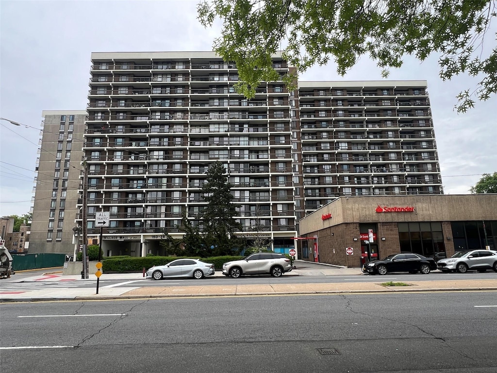 150-38 Union Tpke Unit 4J, Flushing, NY 11367 - view of apartment building / complex