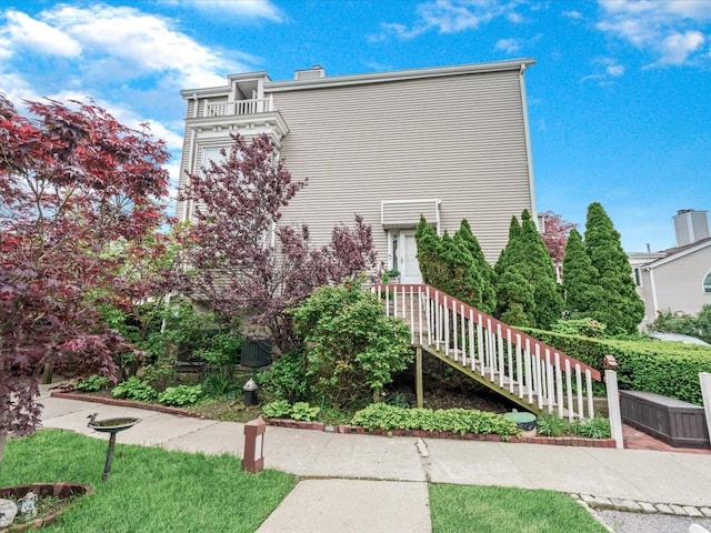 12 Deepwater Way Unit 31, Bronx, NY 10464 - view of side of property