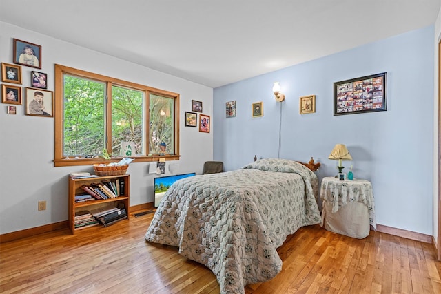 1260 Albany Post Rd, Croton-On-Hudson, NY 10520 - bedroom featuring hardwood / wood-style flooring and baseboards