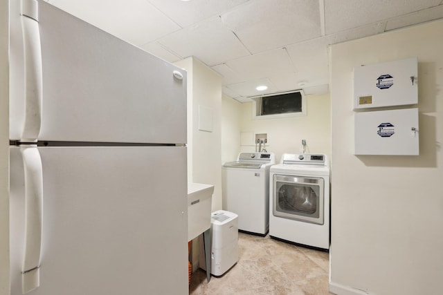 56 Rolling Way, New Rochelle, NY 10804 - laundry area with independent washer and dryer