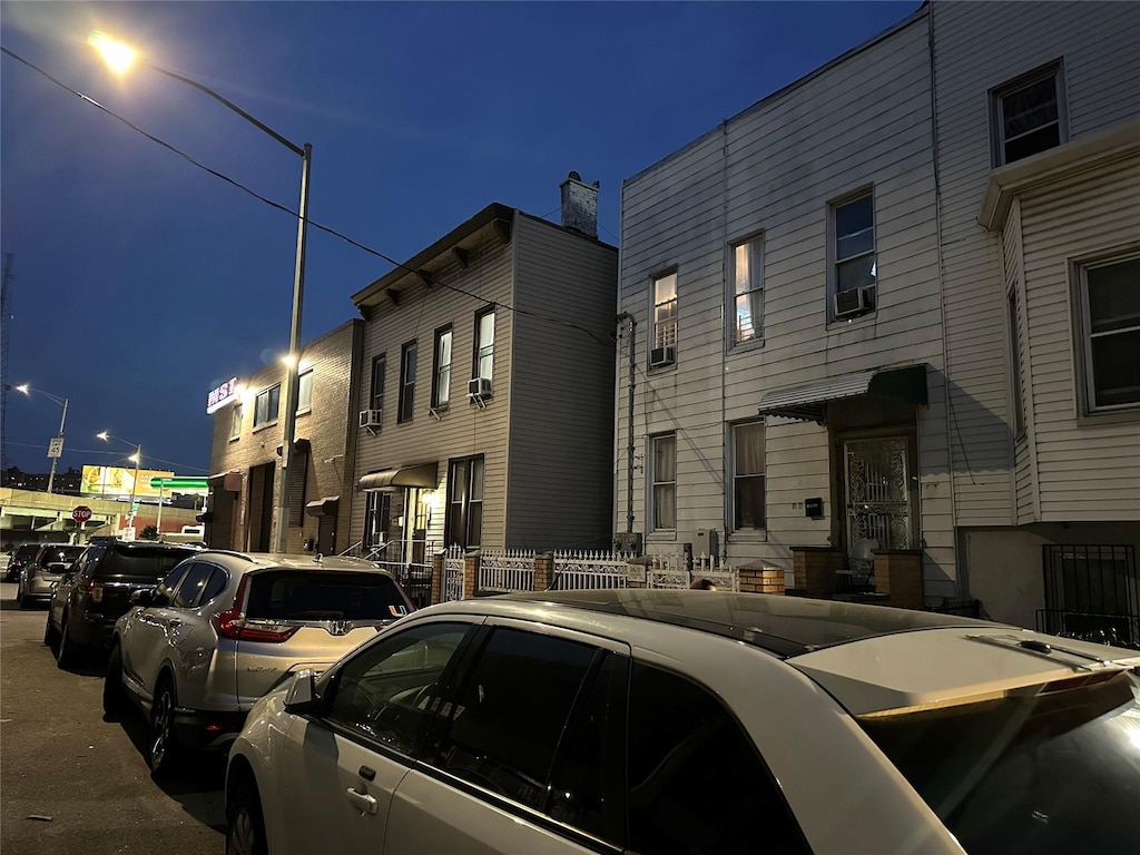 51-17 34th St, Long Island City, NY 11101 - exterior space