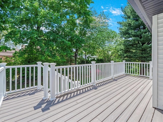 7 Pal Way, Plainview, NY 11803 - view of deck