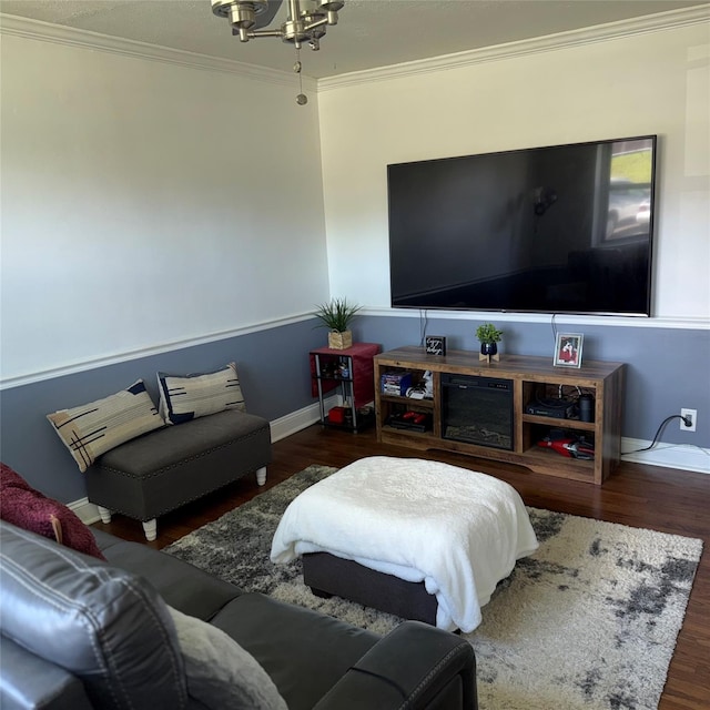 320 Richbell Rd Unit A4, Mamaroneck, NY 10543 - living area with ornamental molding, wood finished floors, baseboards, and a chandelier