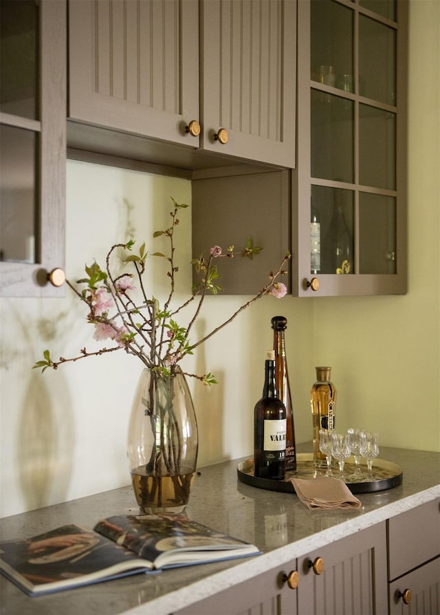 89 Stillerberg Strada, Kerhonkson, NY 12446 - detailed view of a dry bar