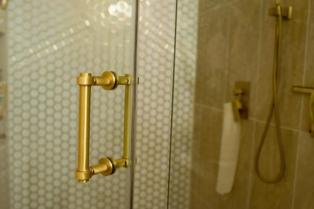 16 Kukas Rd, Monticello, NY 12701 - detailed view of a shower