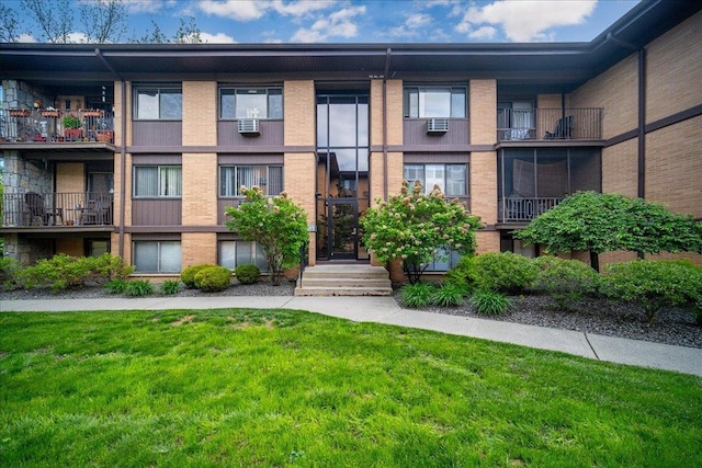 10 Oakwood Ter Unit 118, New Windsor, NY 12553 - photo 1