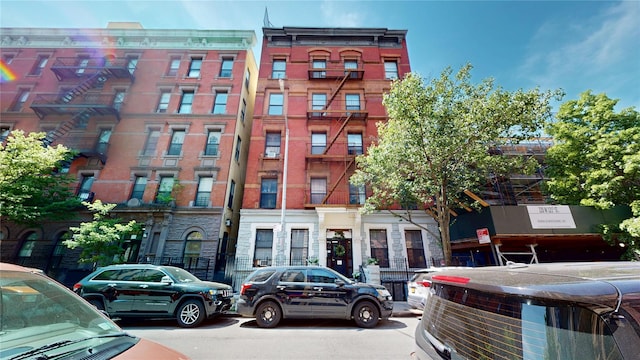 206 W 121st St Unit C, New York Manhattan, NY 10027 - view of building exterior