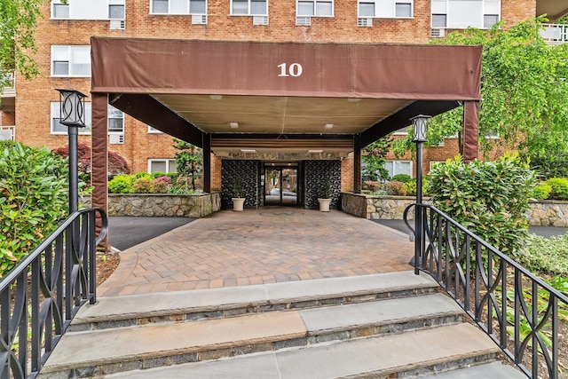10 Old Mamaroneck Rd Unit 3F, White Plains, NY 10605 - view of car parking