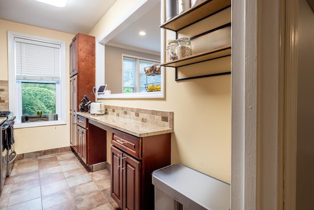 101 Old Mamaroneck Rd Unit 1B1, White Plains, NY 10605 - bathroom featuring backsplash, vanity, baseboards, and recessed lighting