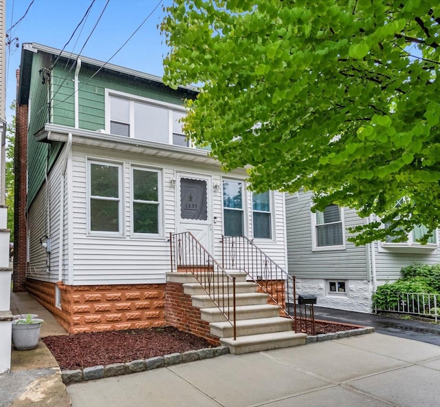view of front of home