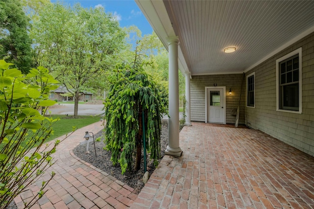 11 The Pkwy, Southampton, NY 11968 - view of patio / terrace