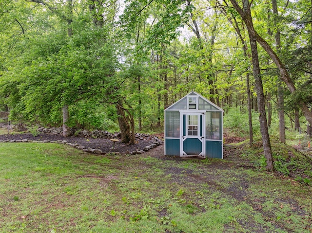 162 Forest Hill Dr, Kingston, NY 12401 - view of greenhouse featuring a forest view