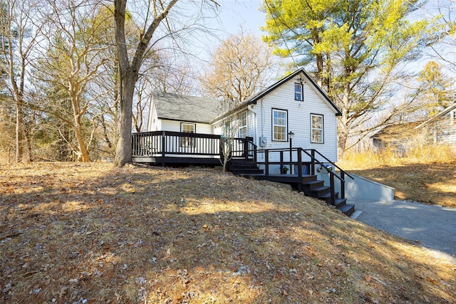 3 Holt Rd, Red Hook, NY 12571 - view of front of home featuring a deck