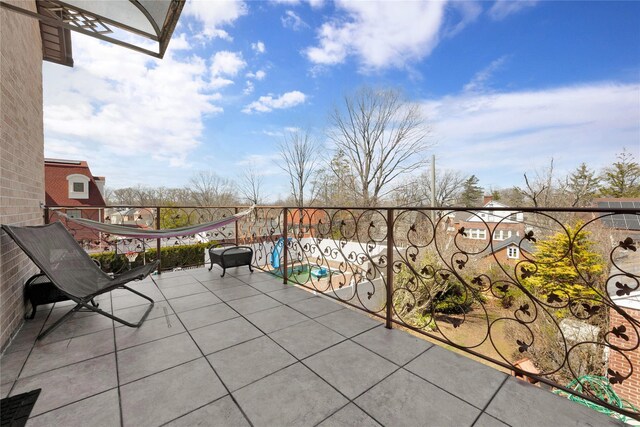 186-31 Radnor Rd, Jamaica Estates, NY 11432 - view of balcony