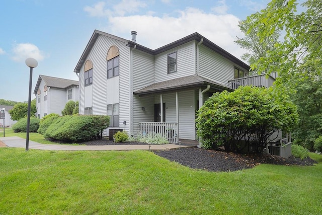 71 Frank Ct, Monroe, NY 10950 - view of front of home featuring a porch and a front lawn